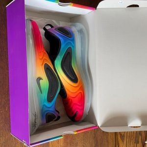 Nike Air Max 720 Shoes NIB 12